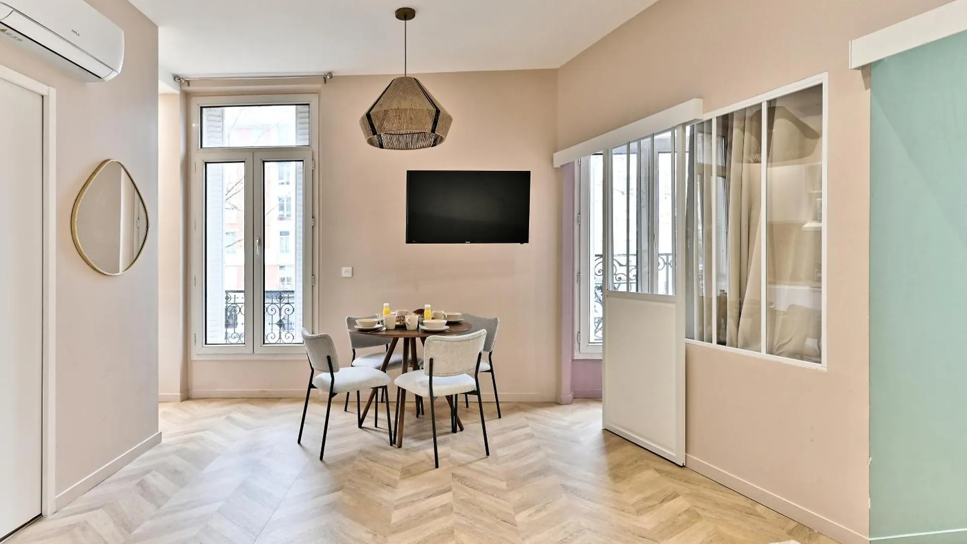 Apartment Appartement Proche Parc Monceau - Gourgaud Paris