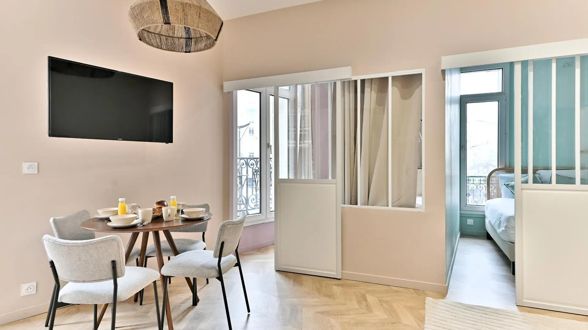 Apartment Appartement Proche Parc Monceau - Gourgaud Paris France