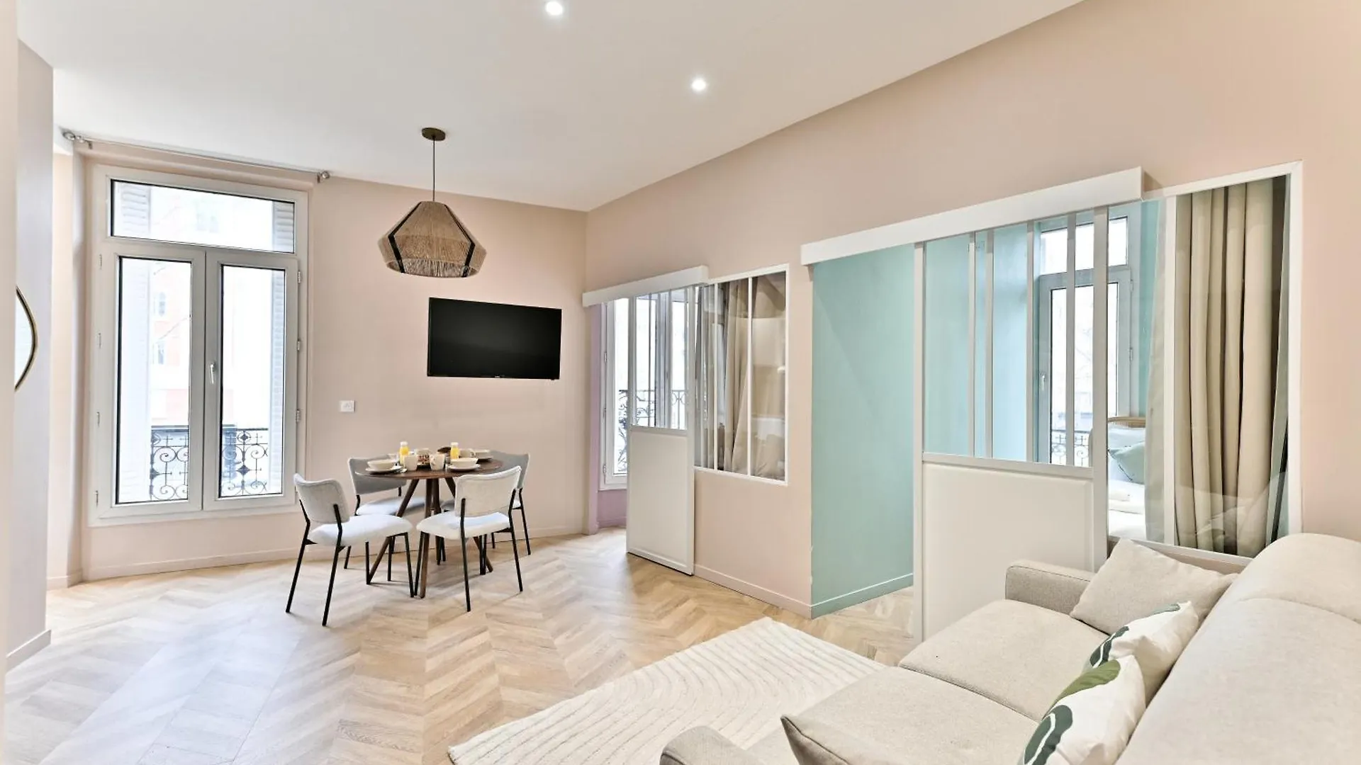 Appartement Proche Parc Monceau - Gourgaud Paříž Apartmán